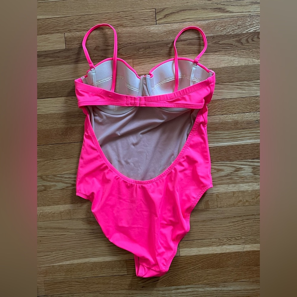 J. Crew One Piece Underwire Swimsuit - Picture 3 of 6